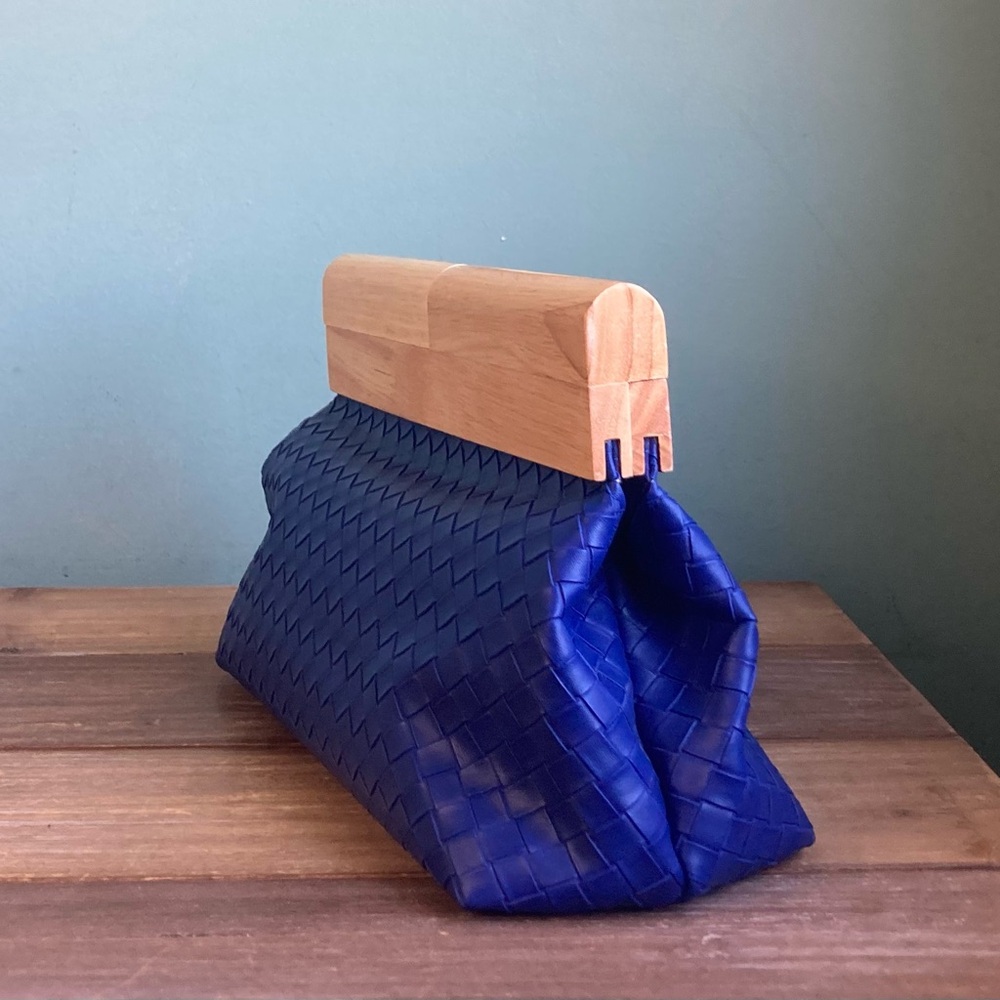 Shiraleah Frankie Woven Vegan Leather Bag - Picture 3 of 8